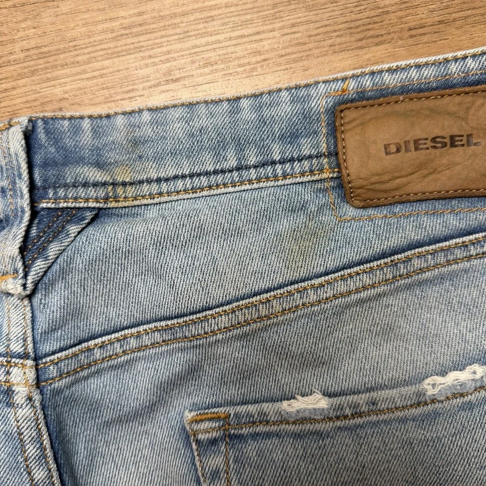 Diesel Larkee-Beex Jeans Men 34x30 Blue‎ Regular Tapered Stretch Thrashed 089AW